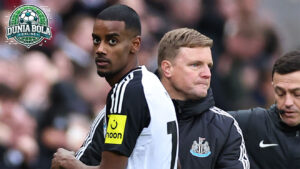 Direktur Klub Bertemu Penyerang yang Tersingkir di St James’ Park