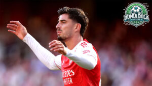 Arsenal berharap pemain depan Jerman itu bisa pulih tepat waktu